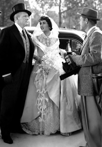 Does this top hat make me look fat?