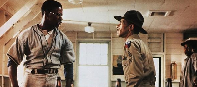 Denzel Washington (left) tells Adolph Caesar alksdj fskdj. Image: ksdj f