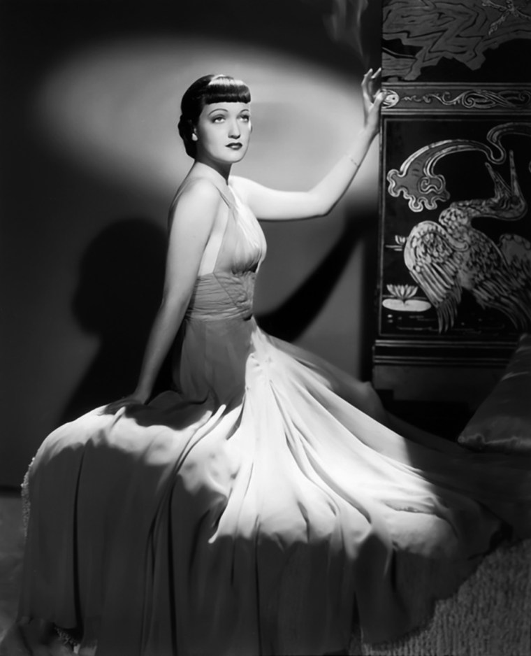 It ain't easy to look this glam. Image: Classic Cinema Images