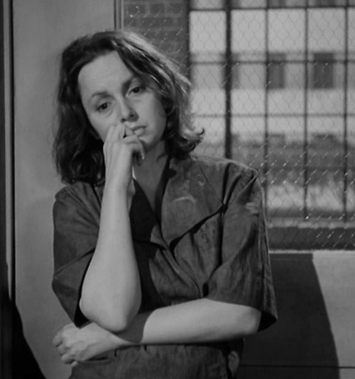 Olivia de Havilland... Image: whenwewerecool.tumblr.com